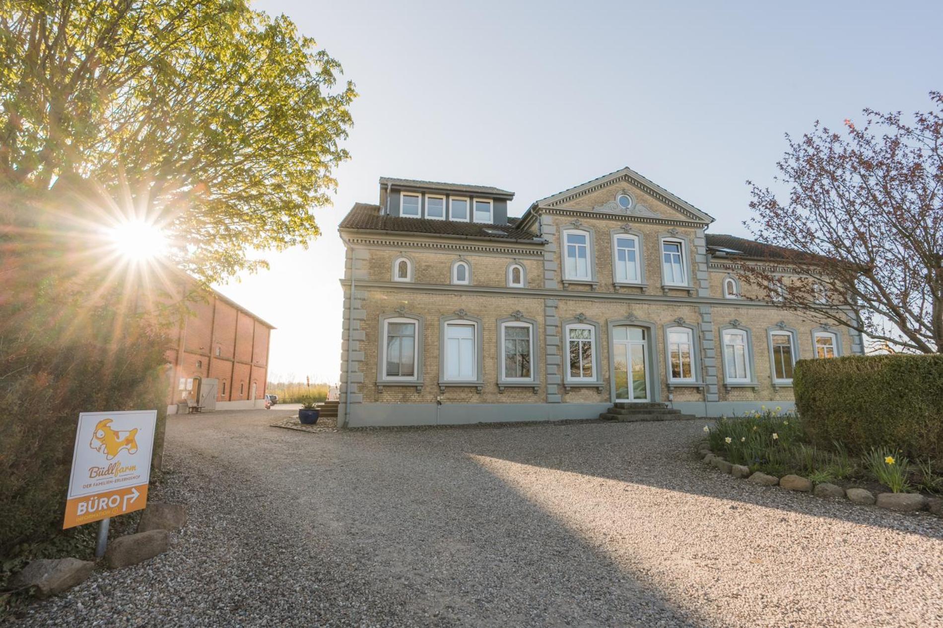 Buedlfarm - Der Familien-Erlebnishof In Strandnaehe Fehmarn Exterior foto